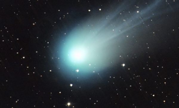 Астрономы зафиксировали серию интригующих радиосигналов от кометы 12P/Понса-Брукса