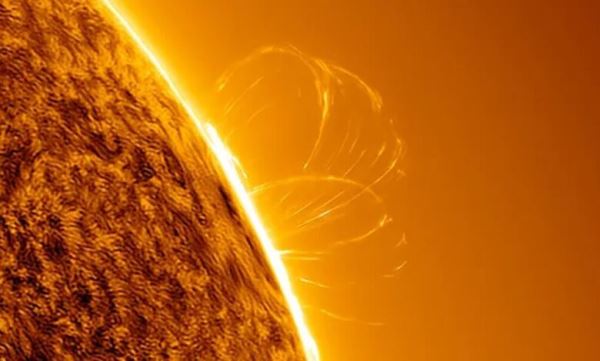 Ученые выяснили, что звезды, подобные Солнцу, поглощают близкие планеты на закате жизни