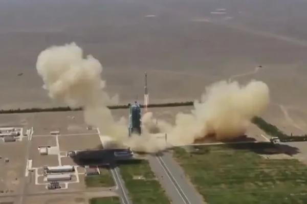 Китай запустит в космос пилотируемый аппарат модульной конструкции «Мэнчжоу-1»